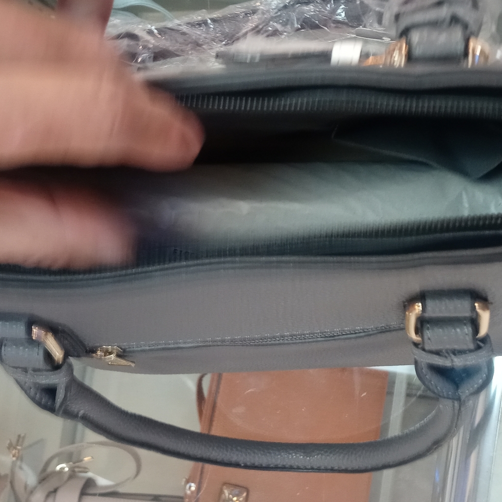 Handbag famous design - Picture 3 of 3